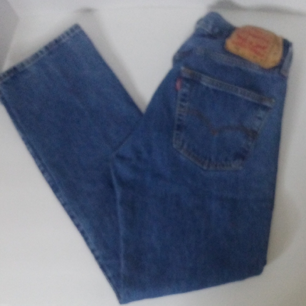 Levi's Blue Denim Jeans with Iconic Patch